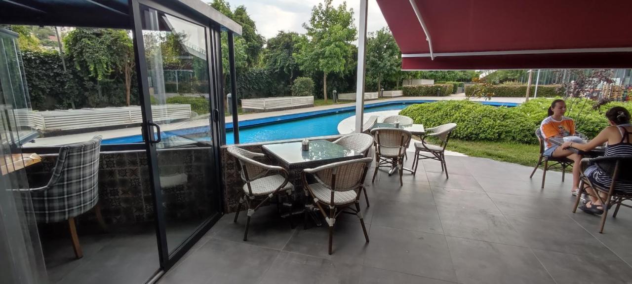 Apartamento Studyo At High Flat Estambul Exterior foto