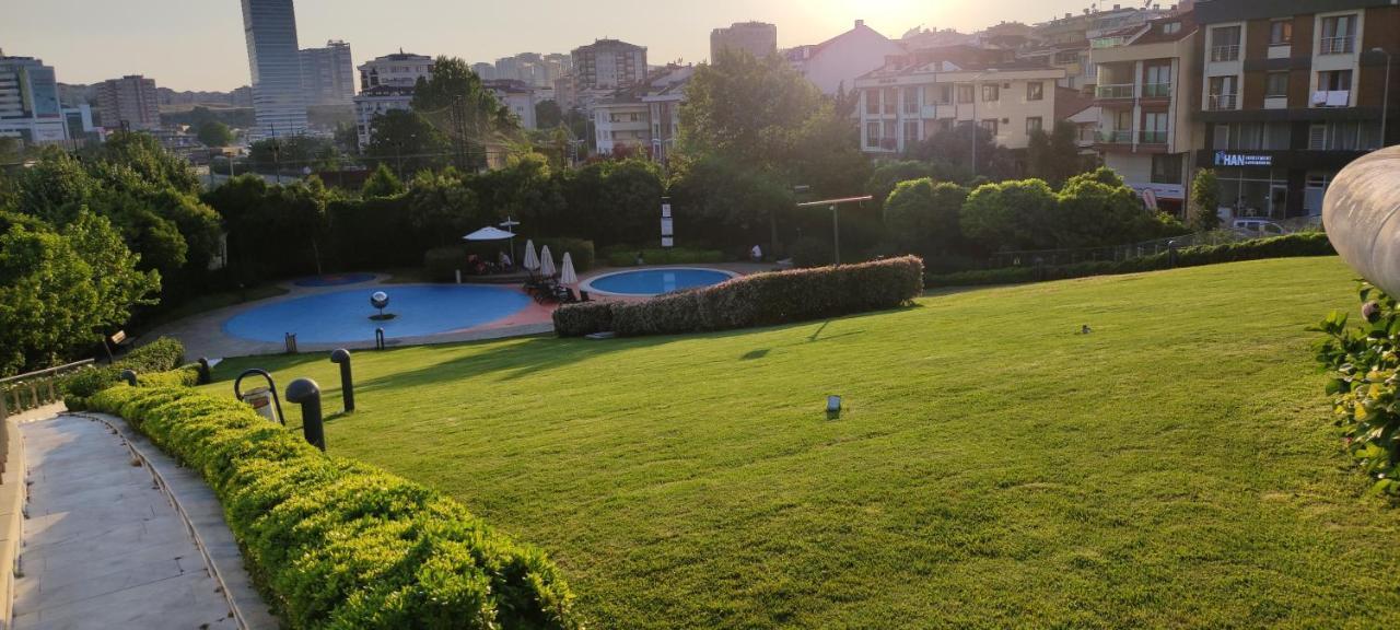 Apartamento Studyo At High Flat Estambul Exterior foto